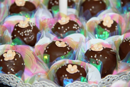 Brigadeiro de tangerina flocada