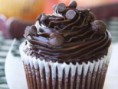 Cup cake de Chocolate com Gotas de Chocolate Meio Amargo